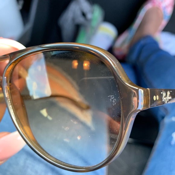 Ray Bans - Picture 4 of 5